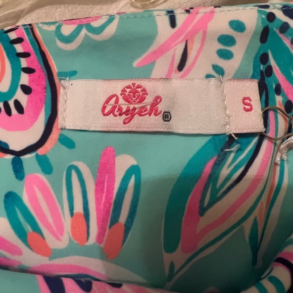 Aryeh Multicolor Floral Dress. SPF 50, pockets, NWT size S.  Great fabric - Picture 6 of 7